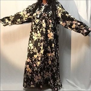 Vintage Christian Dior moo moo dressing co…